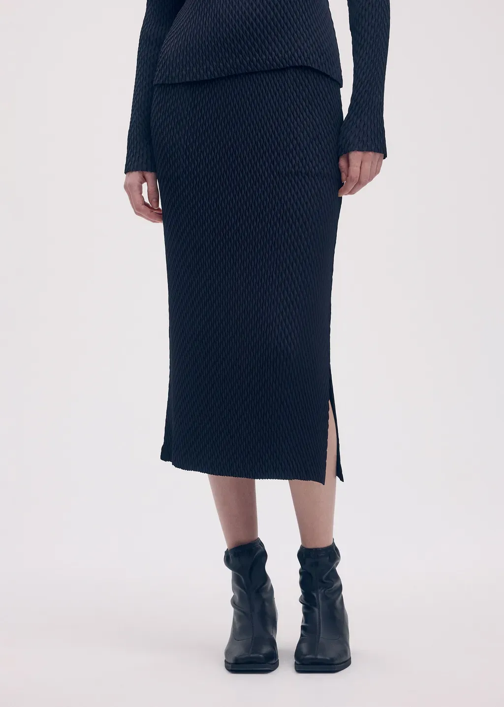 Sleek Pleats