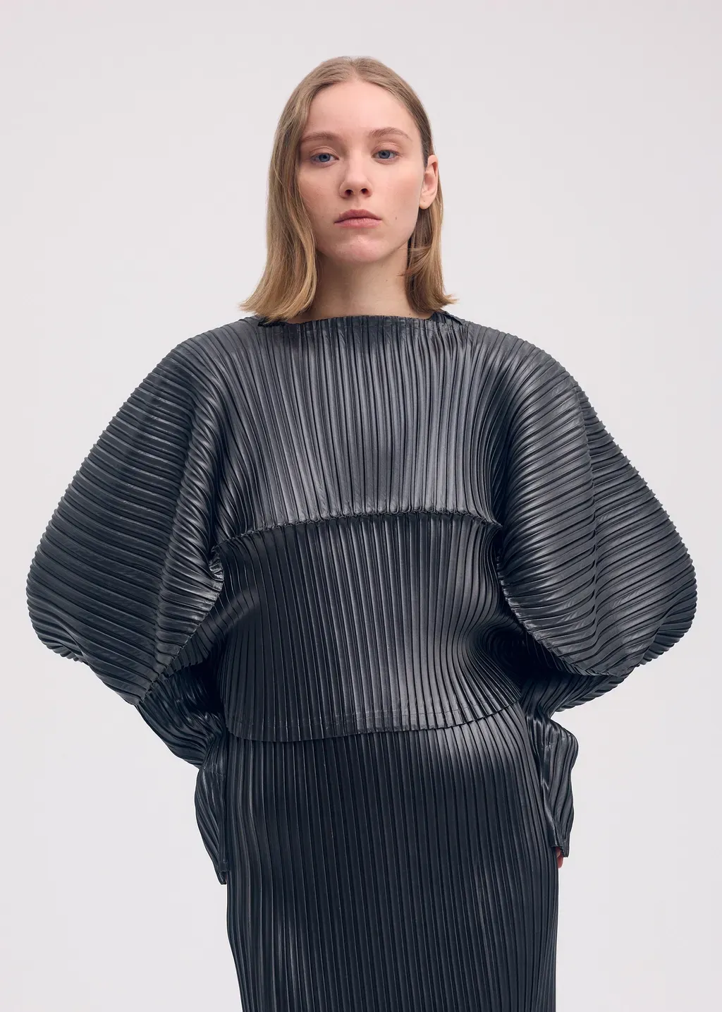 Glossed Metal Pleats