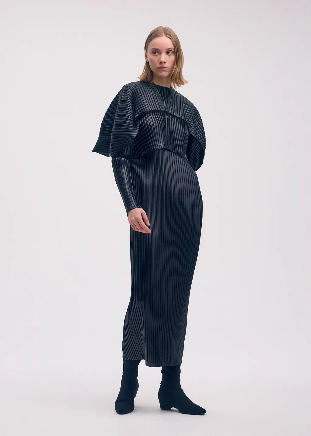 Glossed Metal Pleats