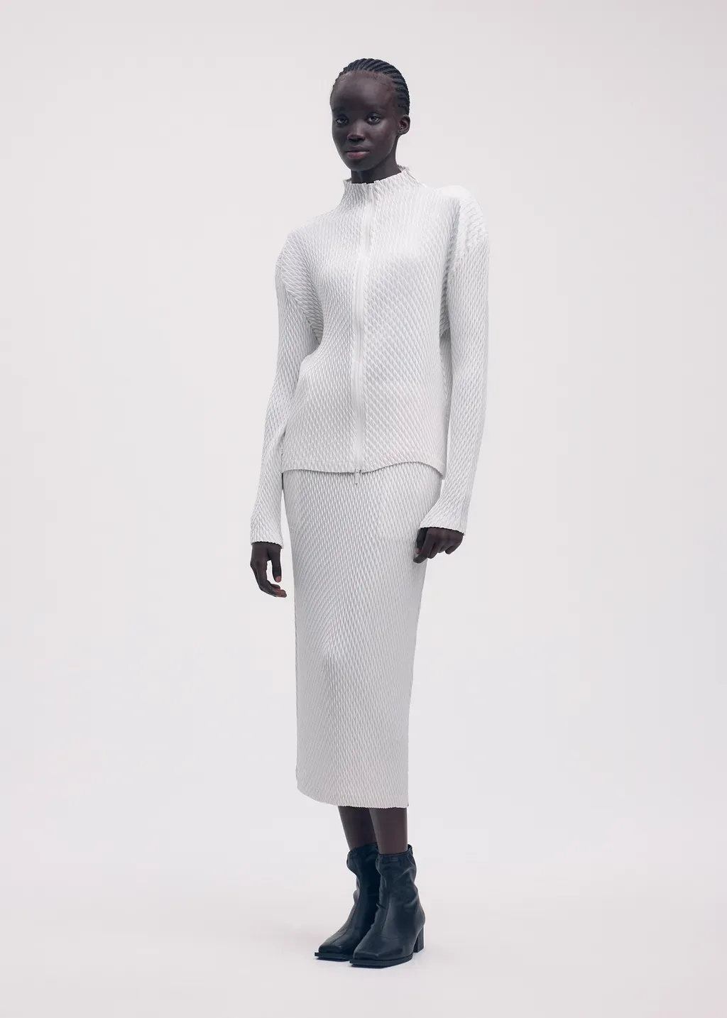 Sleek Pleats