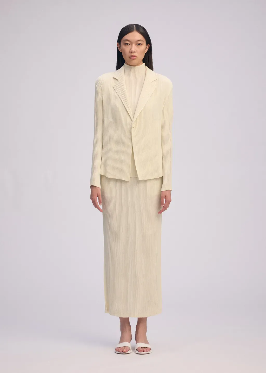 Hatching Pleats