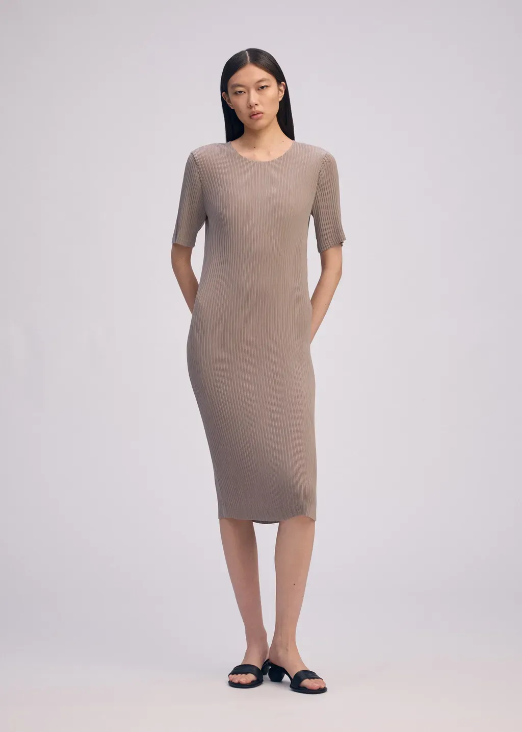 Hatching Pleats