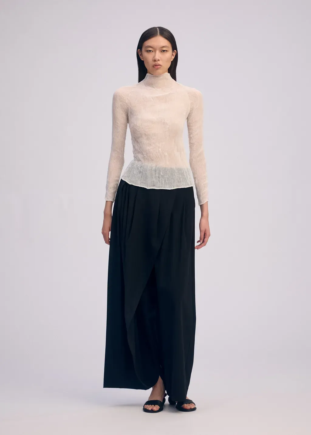 Chiffon Twist Bk/Wt-66