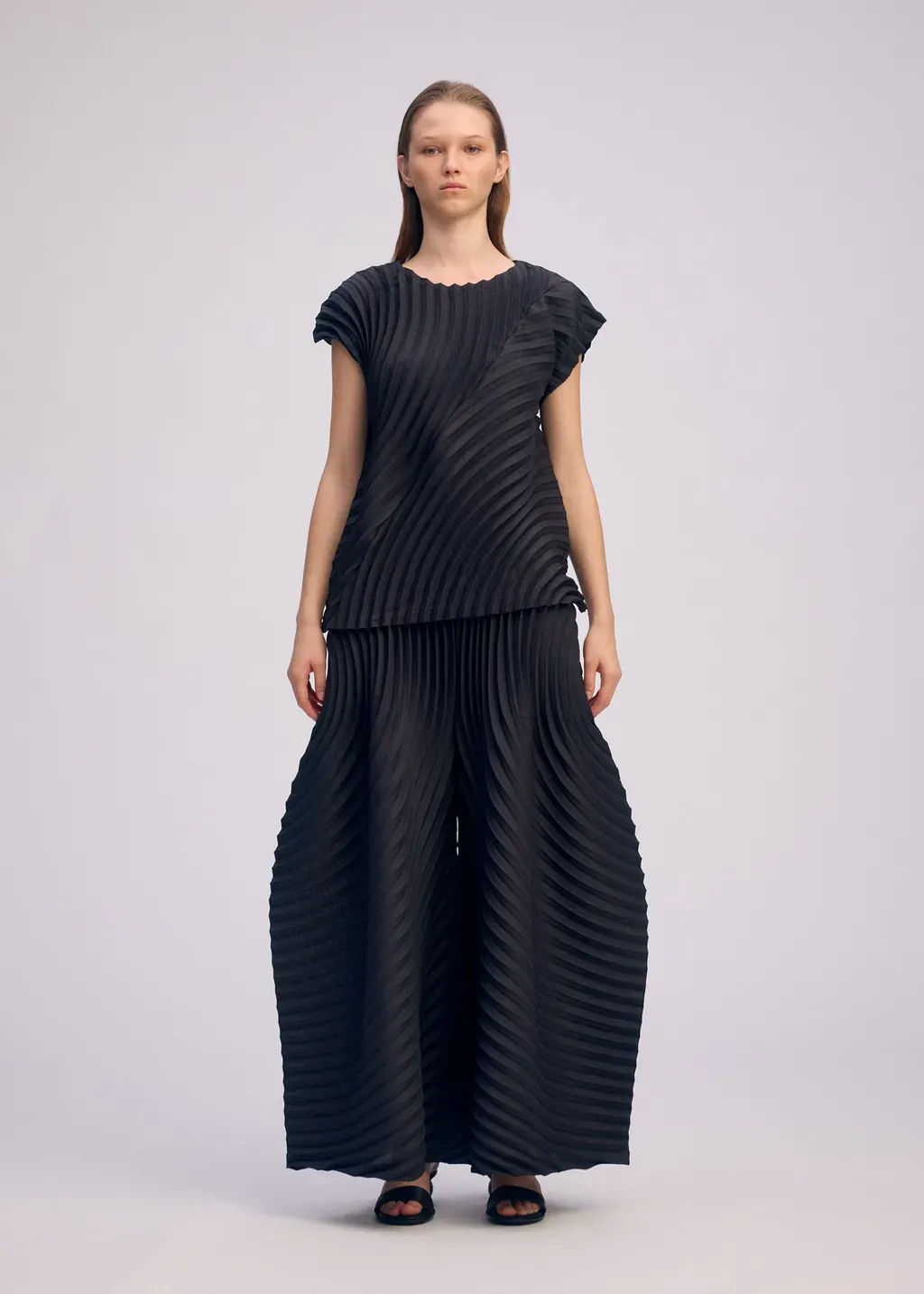 Circle Pleats Pb