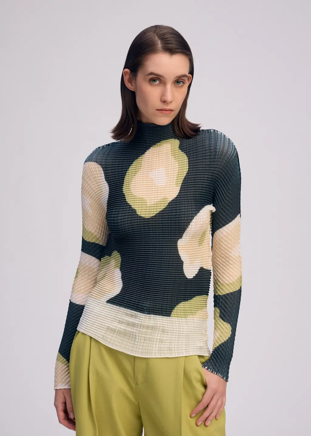 Verve Pleats Top