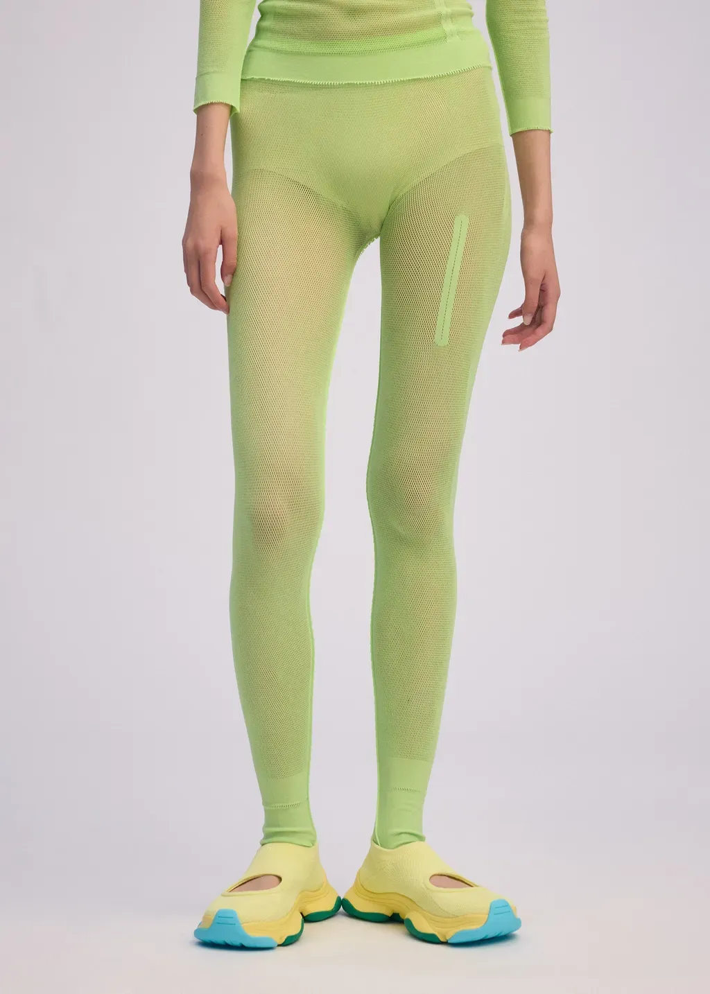 Slits Mesh Ap