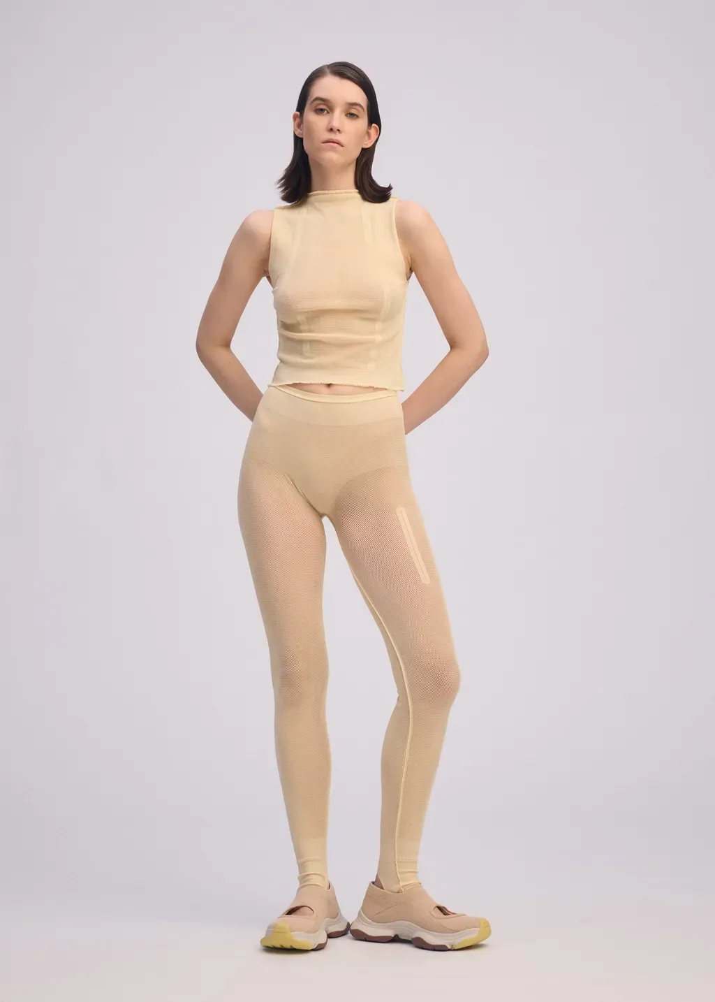 Slits Mesh Ap