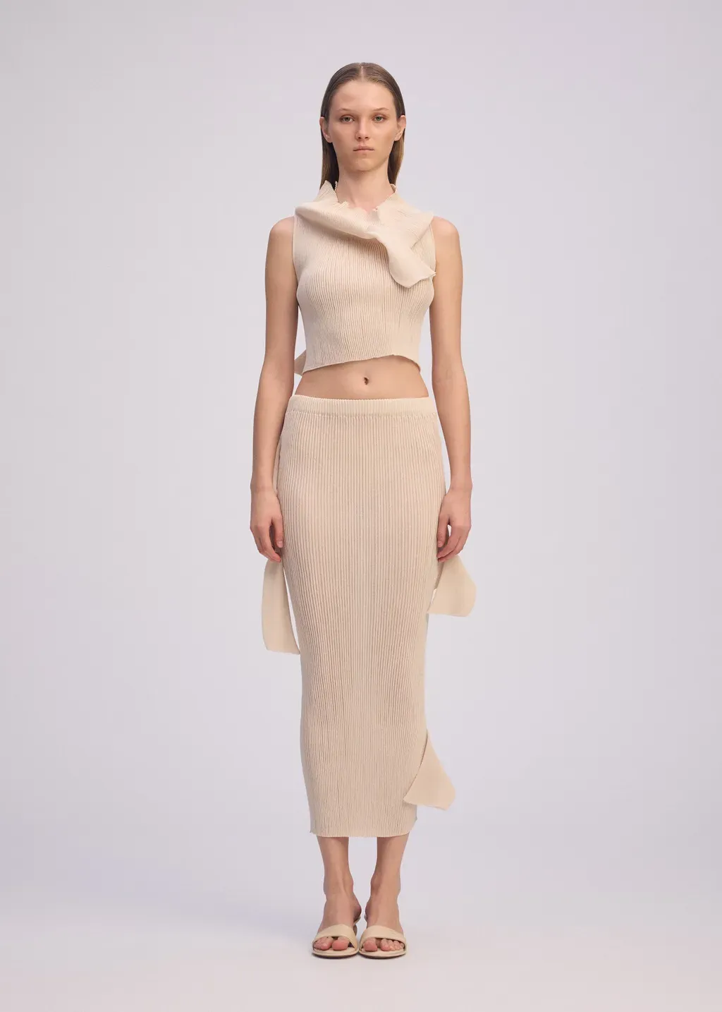 Adventitious：High-Necks