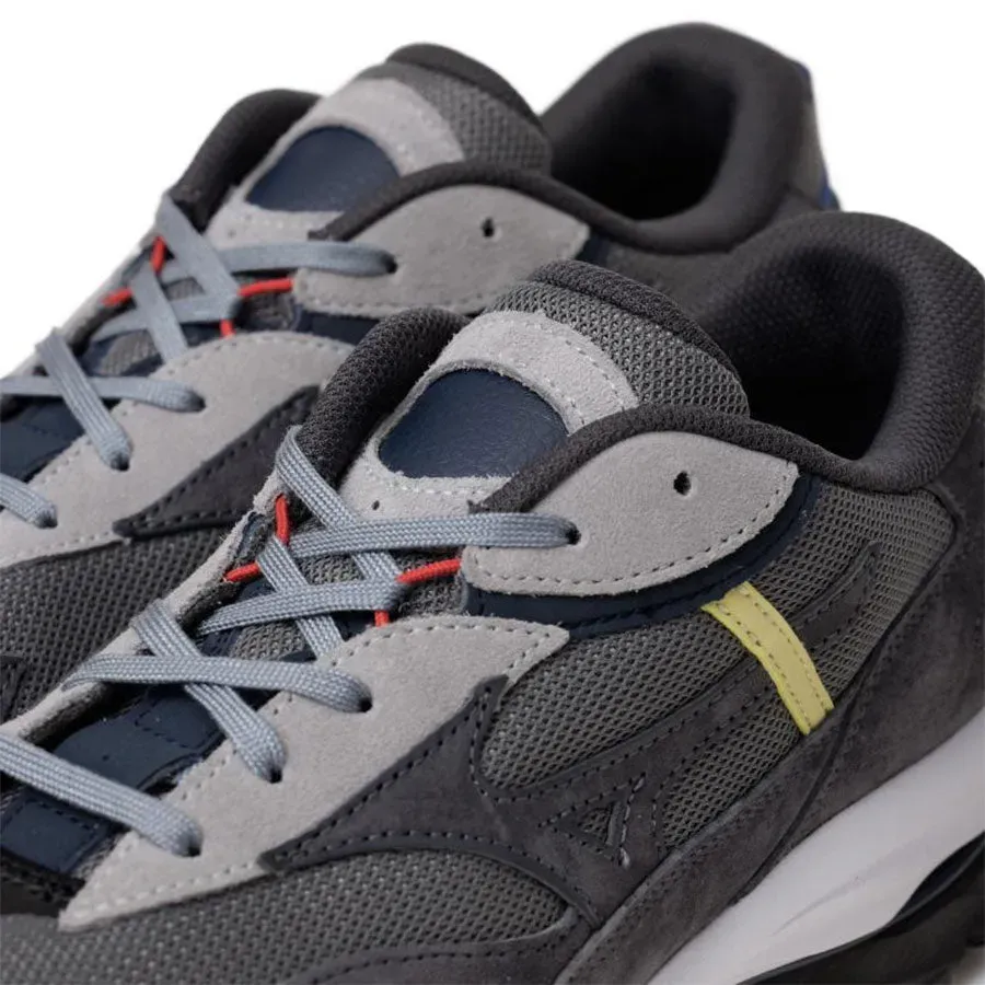 Mizuno “Wave Rider β” For Graphpaper