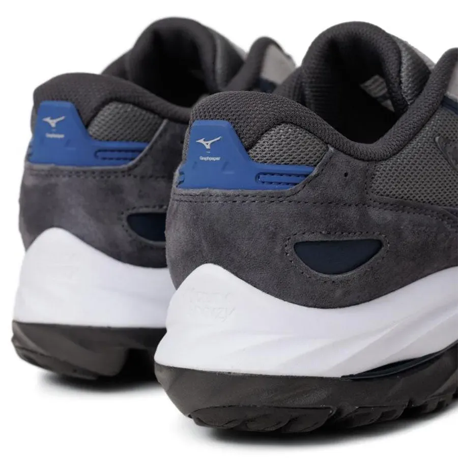 Mizuno “Wave Rider β” For Graphpaper