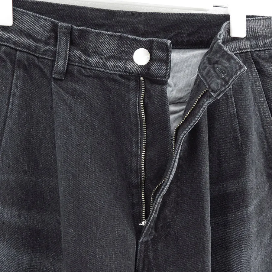 Selvage Denim Two Tuck Tapered Pants