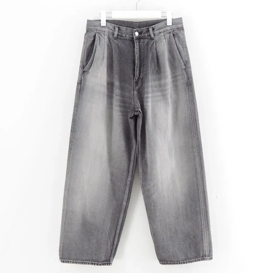 Selvage Denim Two Tuck Pants