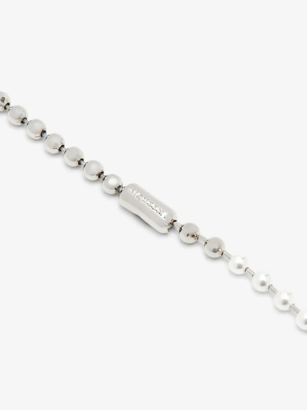 Skull & Pearl Necklace