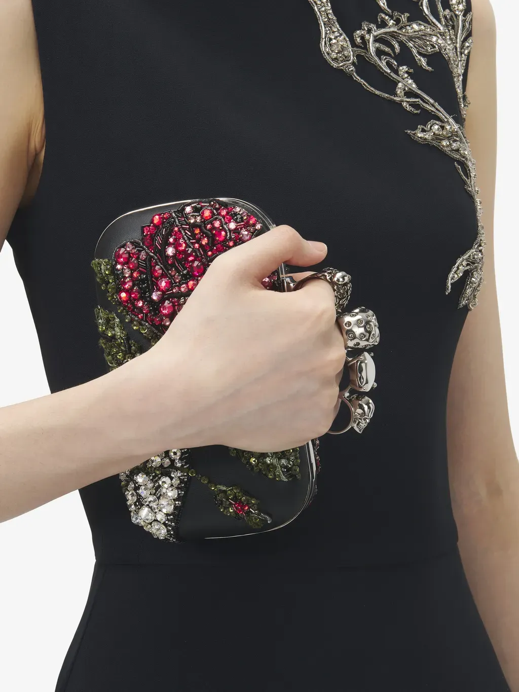 Skull Knuckle Clutch