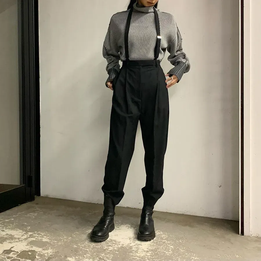 Suspender Tuck Pants