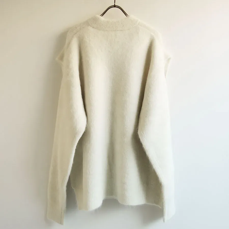 Alpaca Gimmick Knit