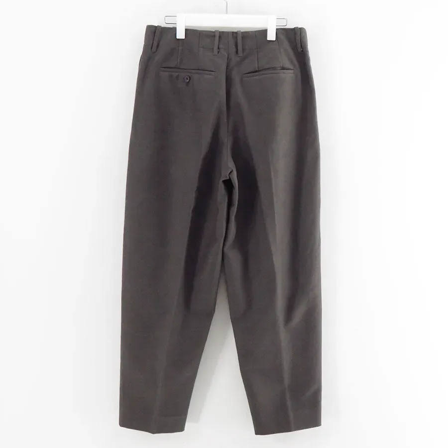 2-Tuck Wide Tapered Trousers