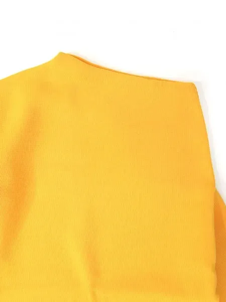 Asymmetry Sleeve Knit