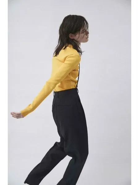 Asymmetry Sleeve Knit