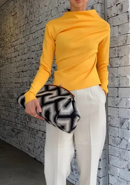 Asymmetry Sleeve Knit