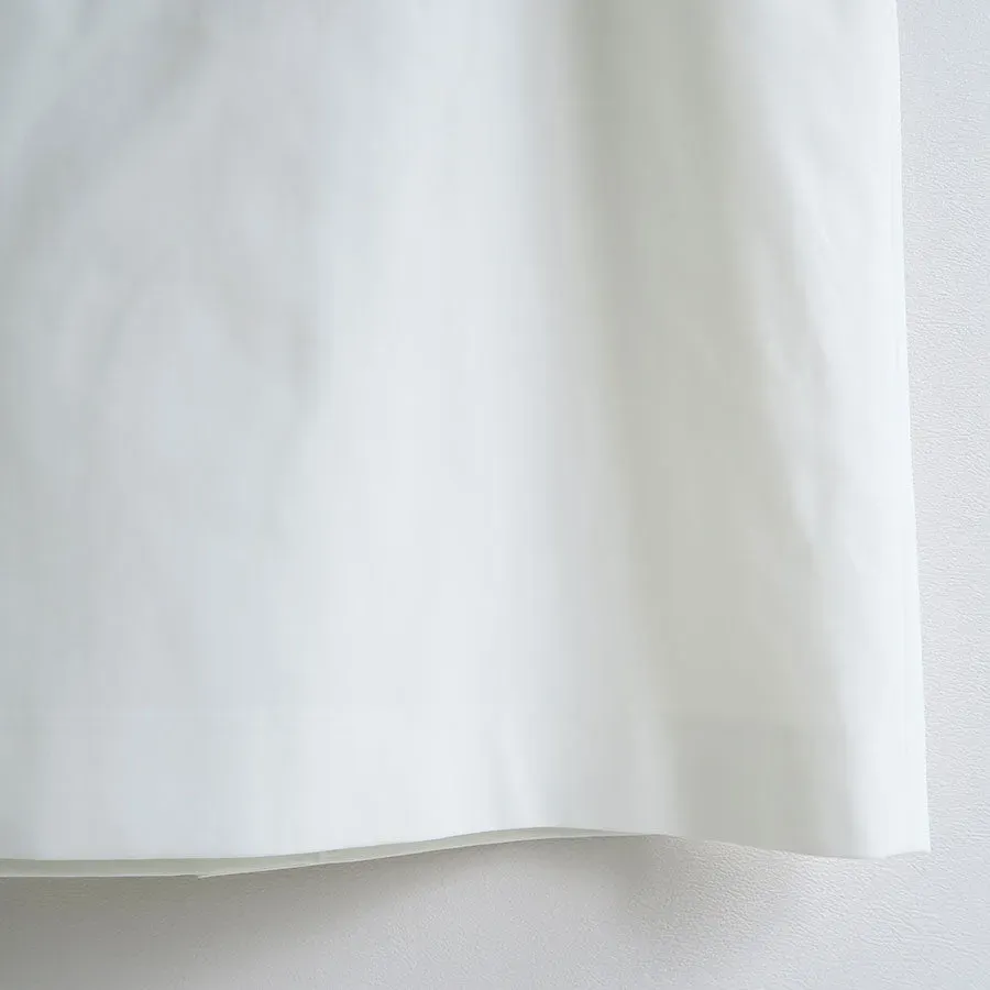 Curved Silhouette Skirt