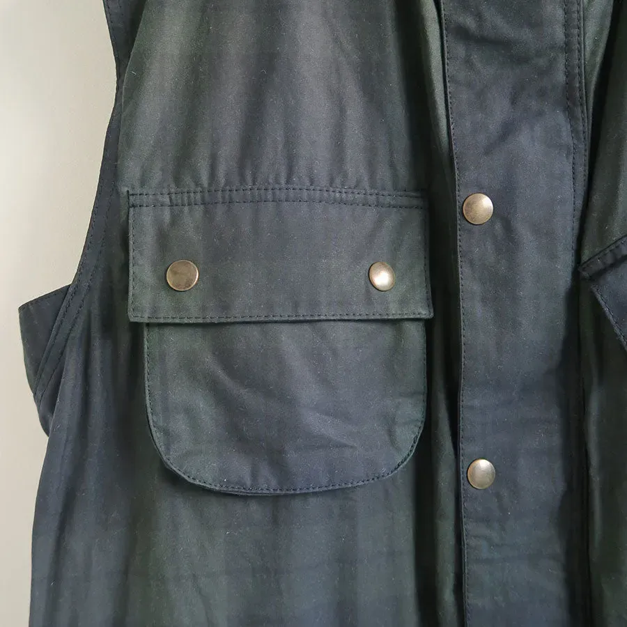Oiled Tartan Plaid Sleeveless Hunter Coat