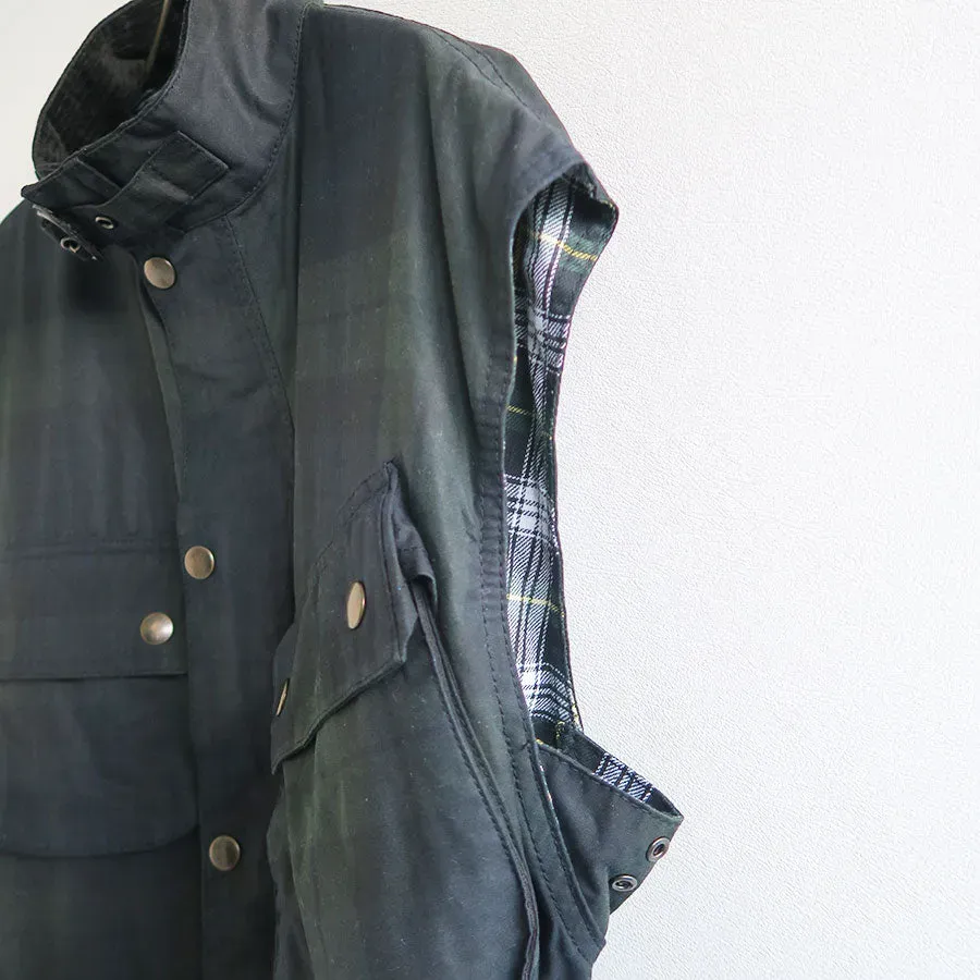Oiled Tartan Plaid Sleeveless Hunter Coat