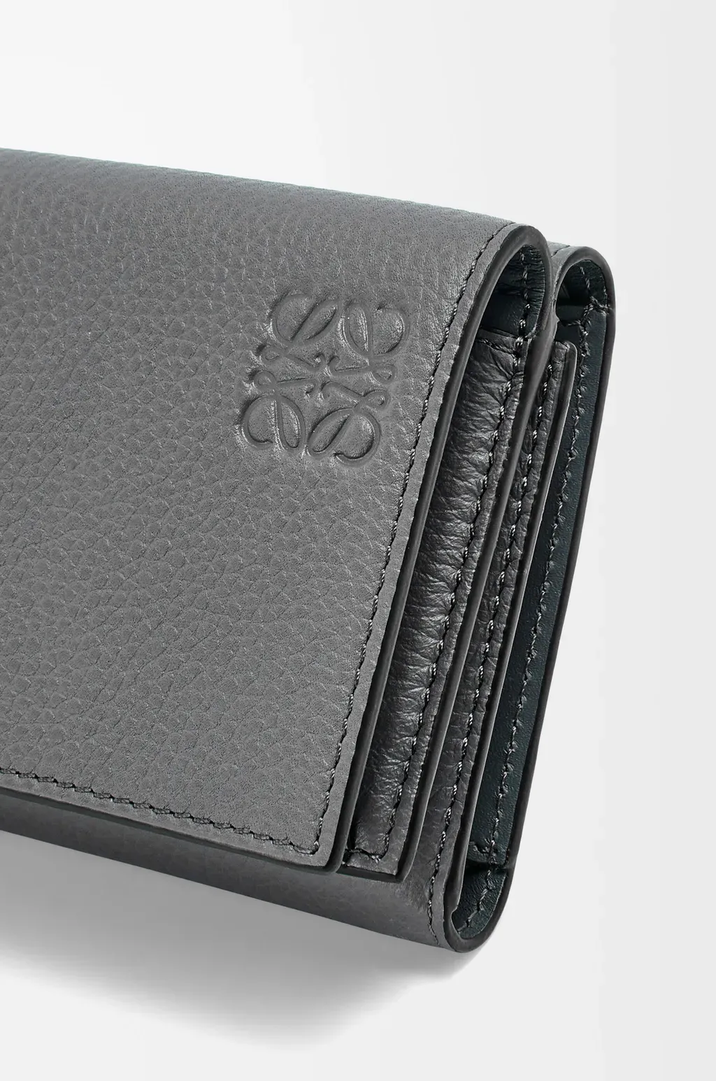 Trifold Wallet In Soft Grained Calfskin