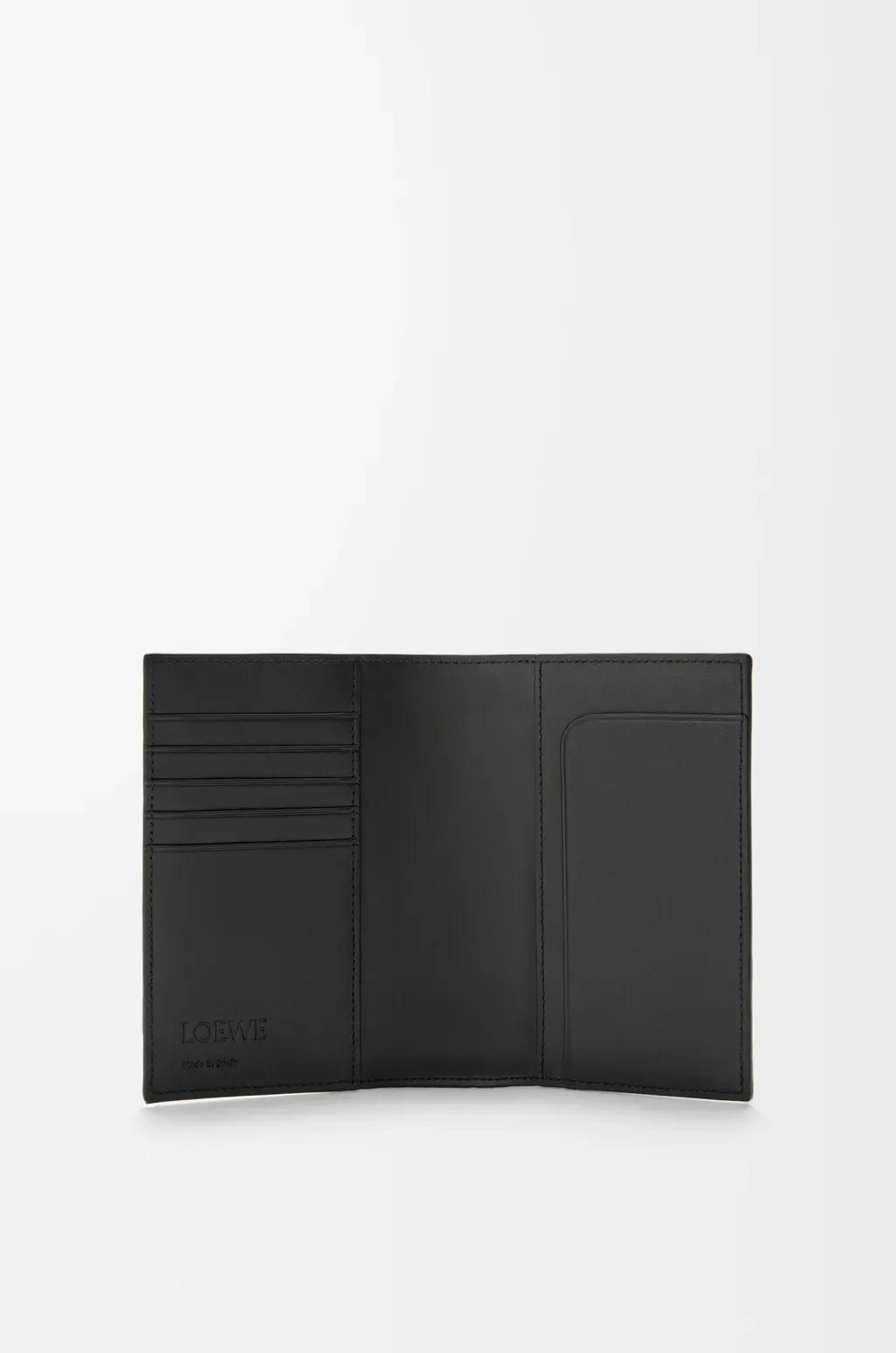 Puzzle Passport Cover In Supple Grained Calfskin