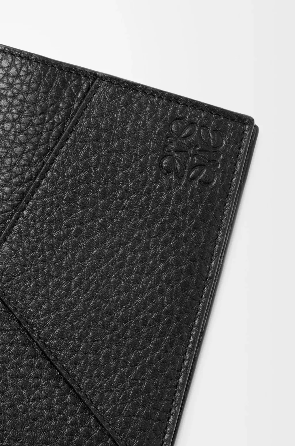 Puzzle Passport Cover In Supple Grained Calfskin