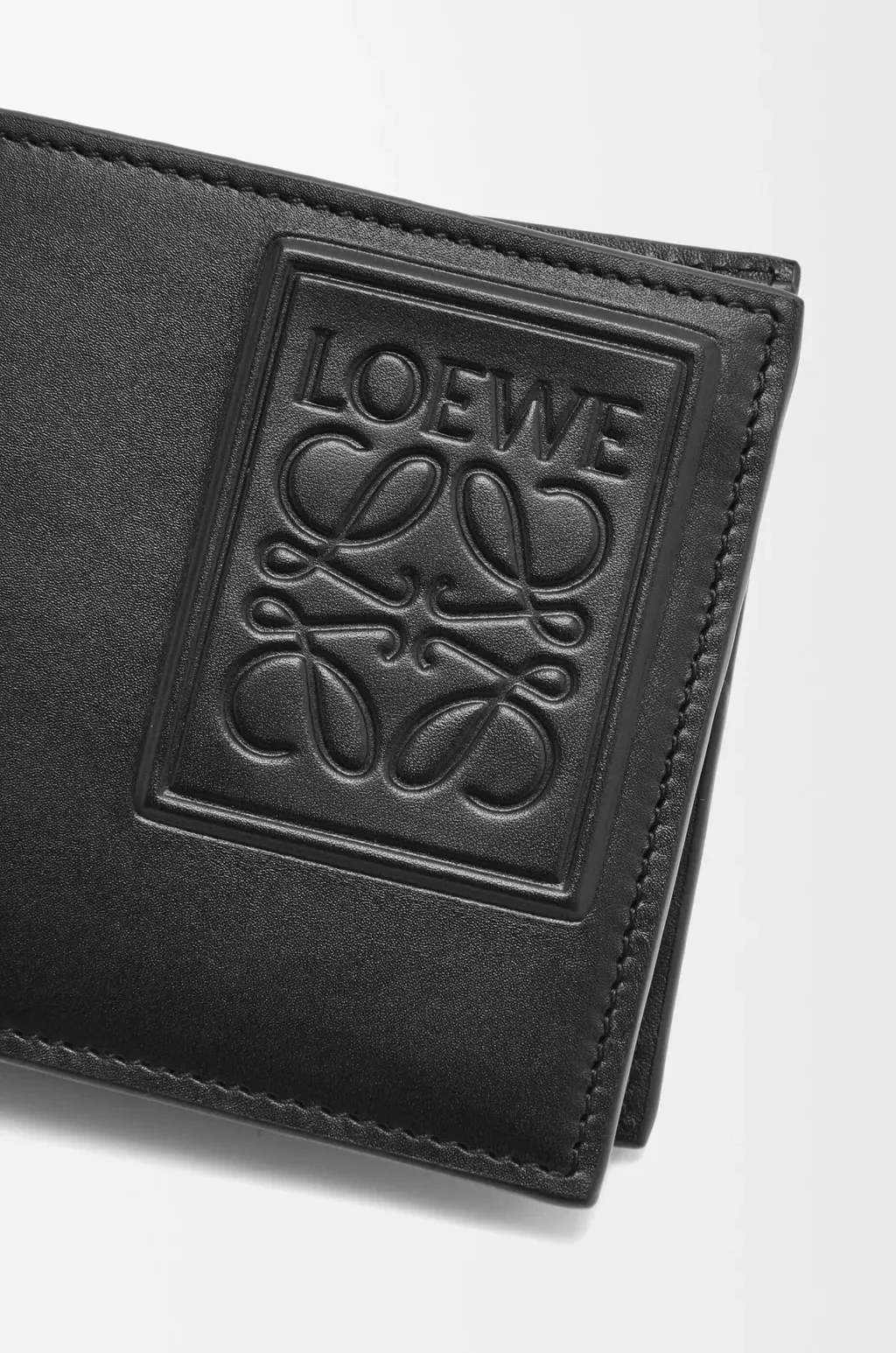 Bifold Wallet In Satin Calfskin