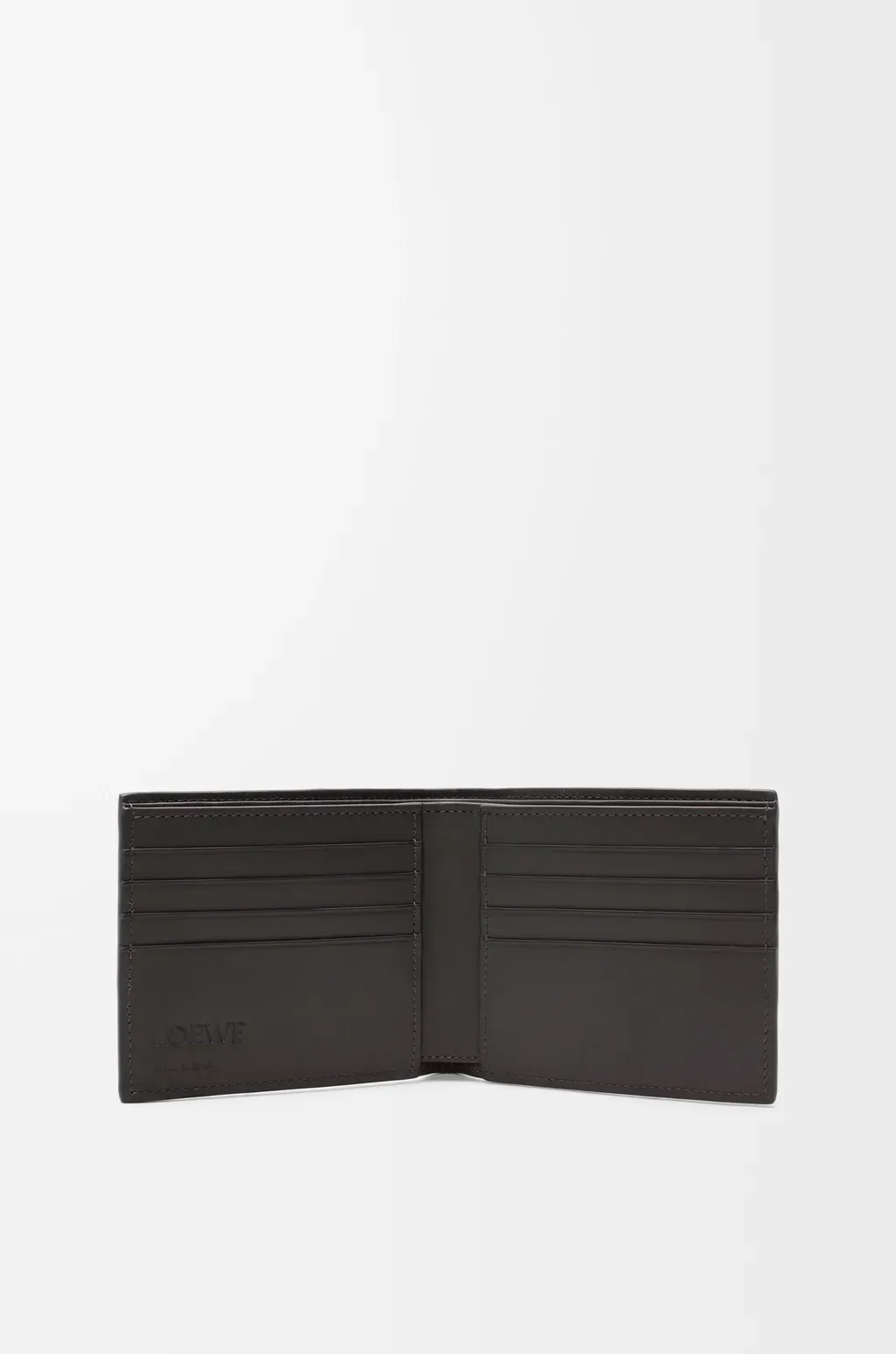 Bifold Wallet In Textured Classic Calfskin