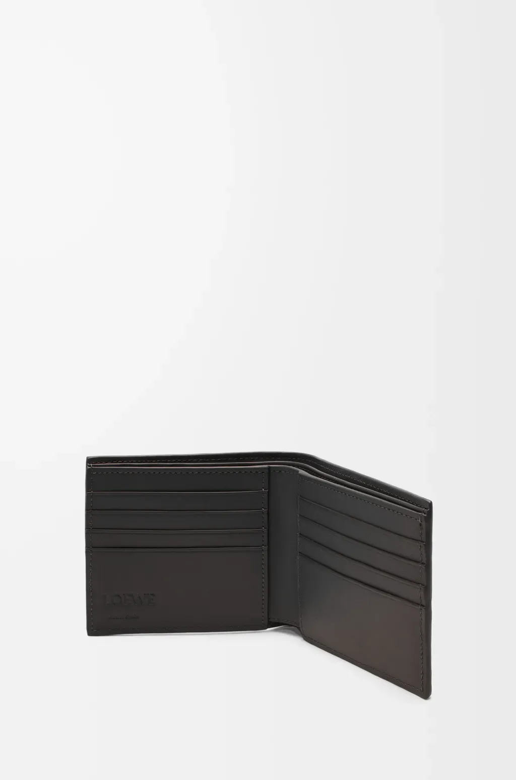 Bifold Wallet In Textured Classic Calfskin