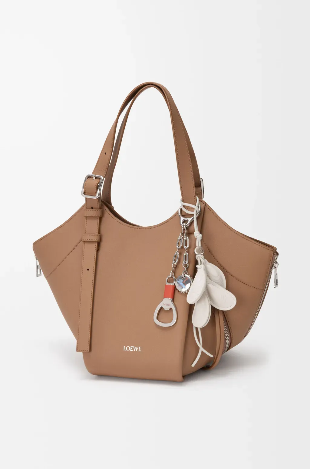 Multi Shell Charm In Leather