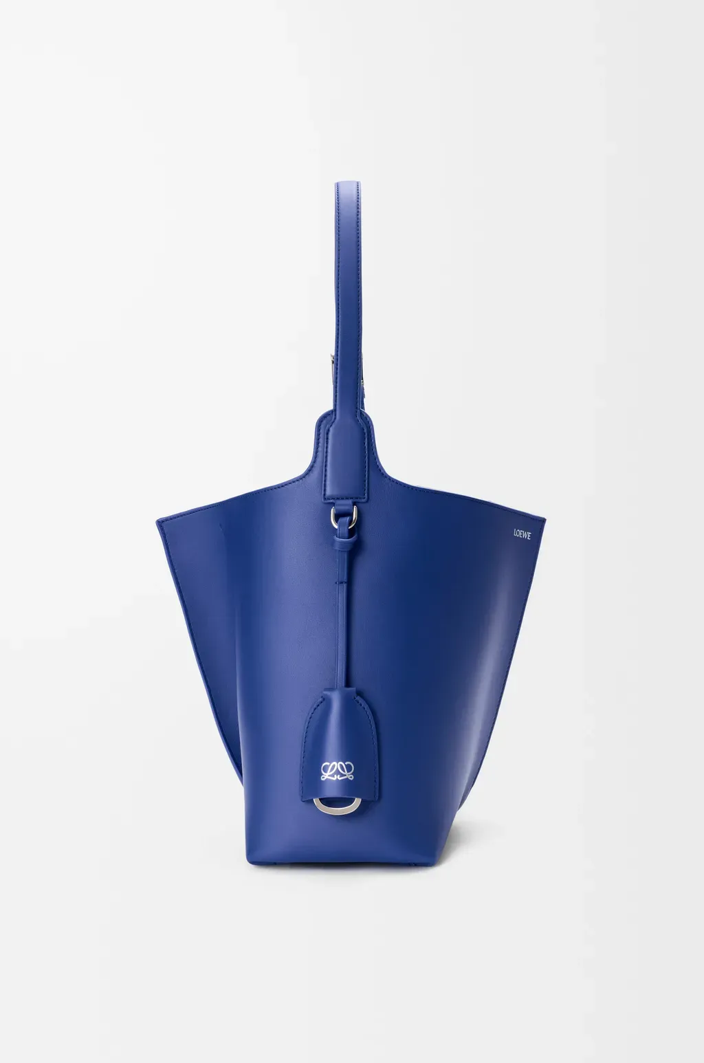 Medium Bilbao Bucket In Smooth Calfskin