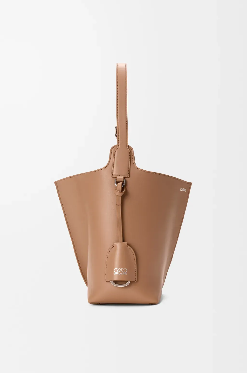 Medium Bilbao Bucket In Smooth Calfskin