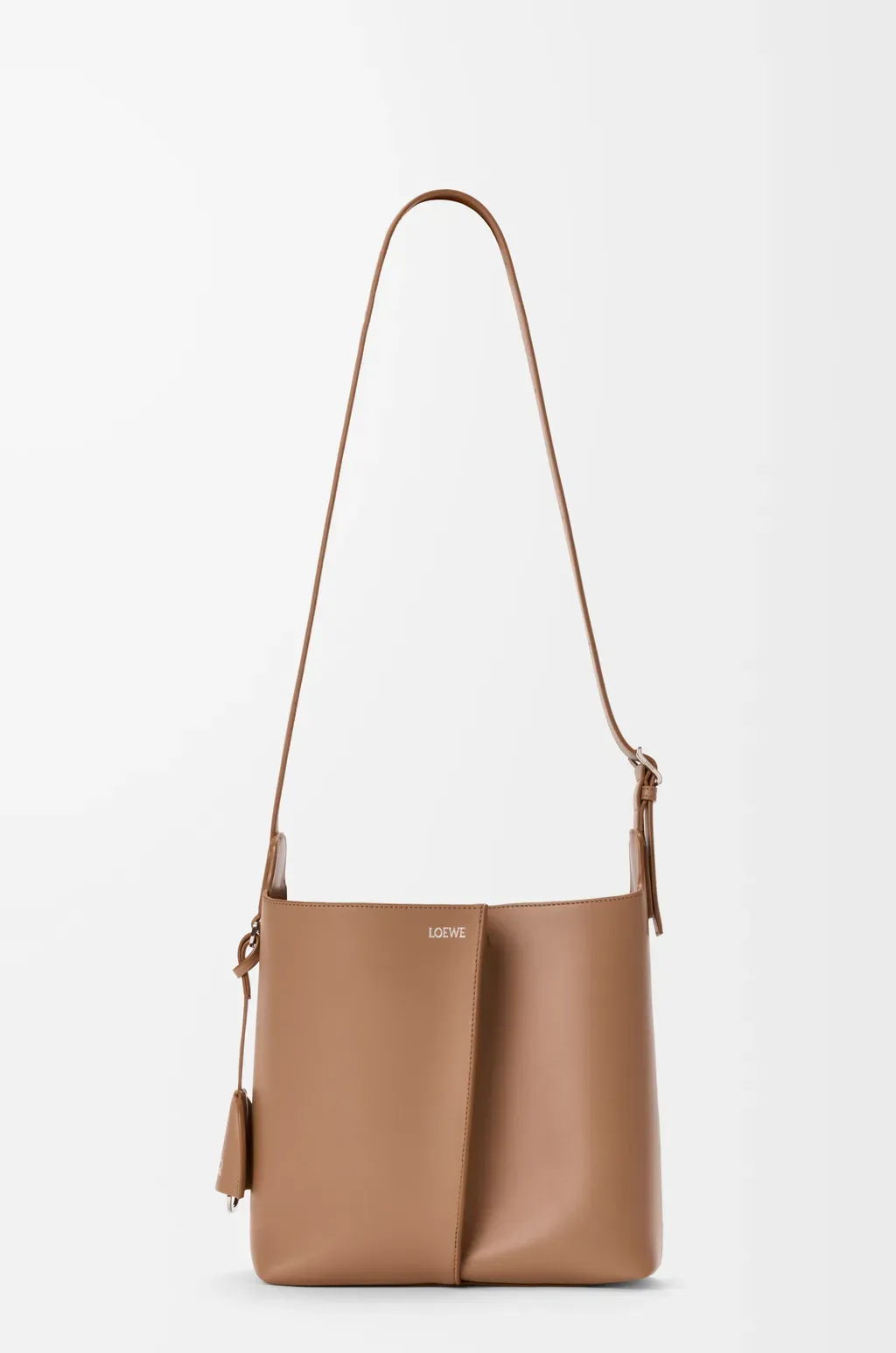 Medium Bilbao Bucket In Smooth Calfskin
