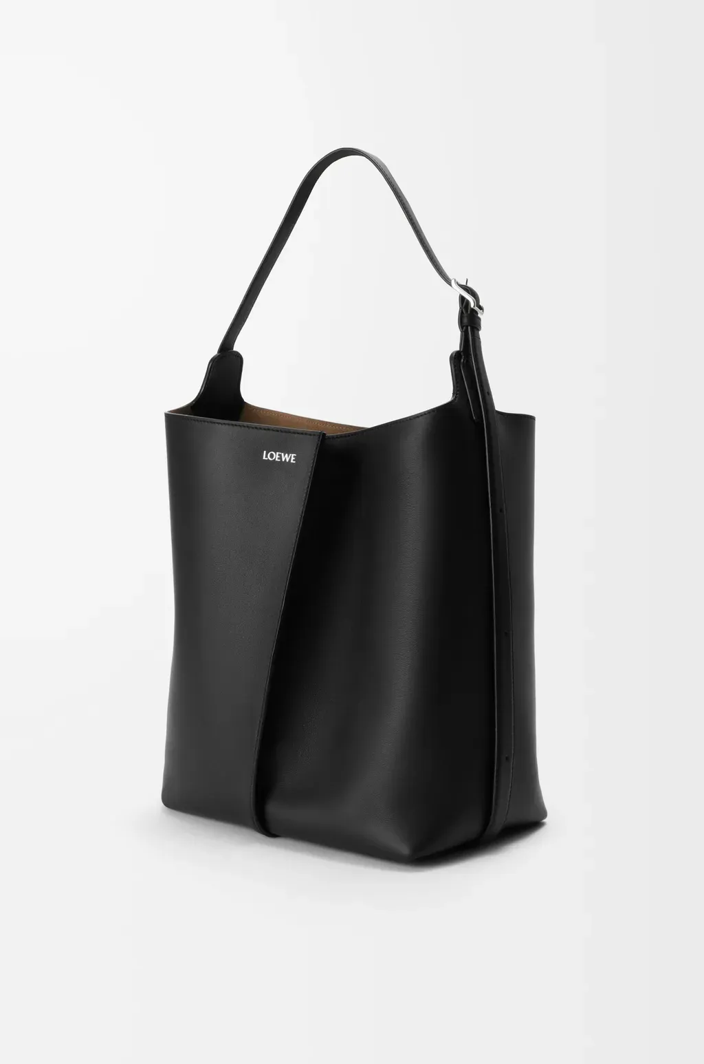 Large Bilbao Bucket In Smooth Calfskin