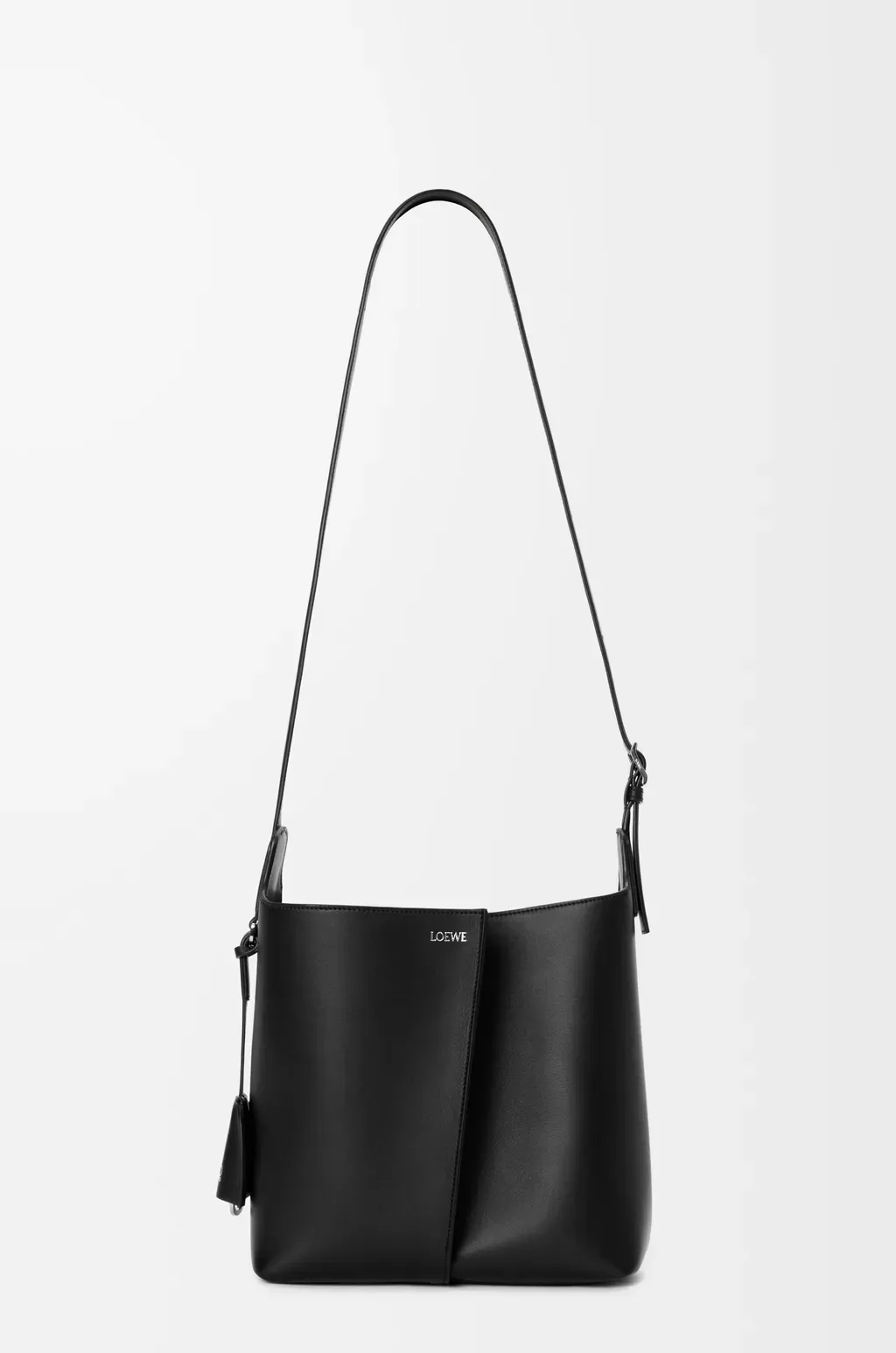 Medium Bilbao Bucket In Smooth Calfskin