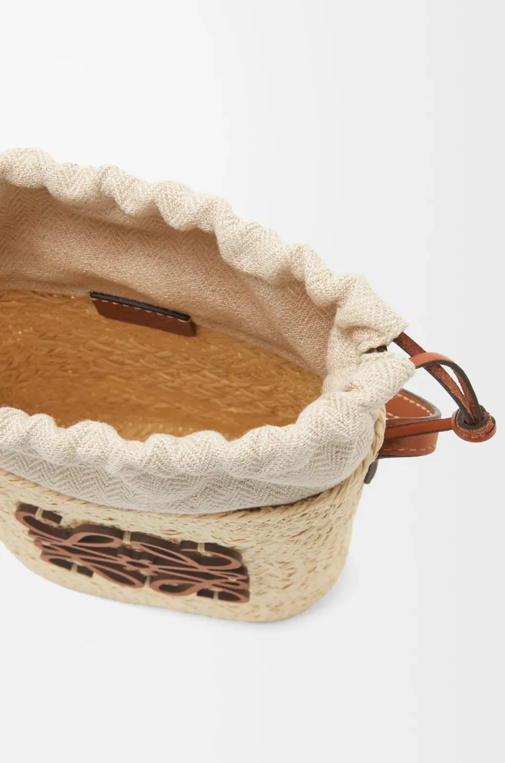 Square Pocket In Iraca Palm And Calfskin