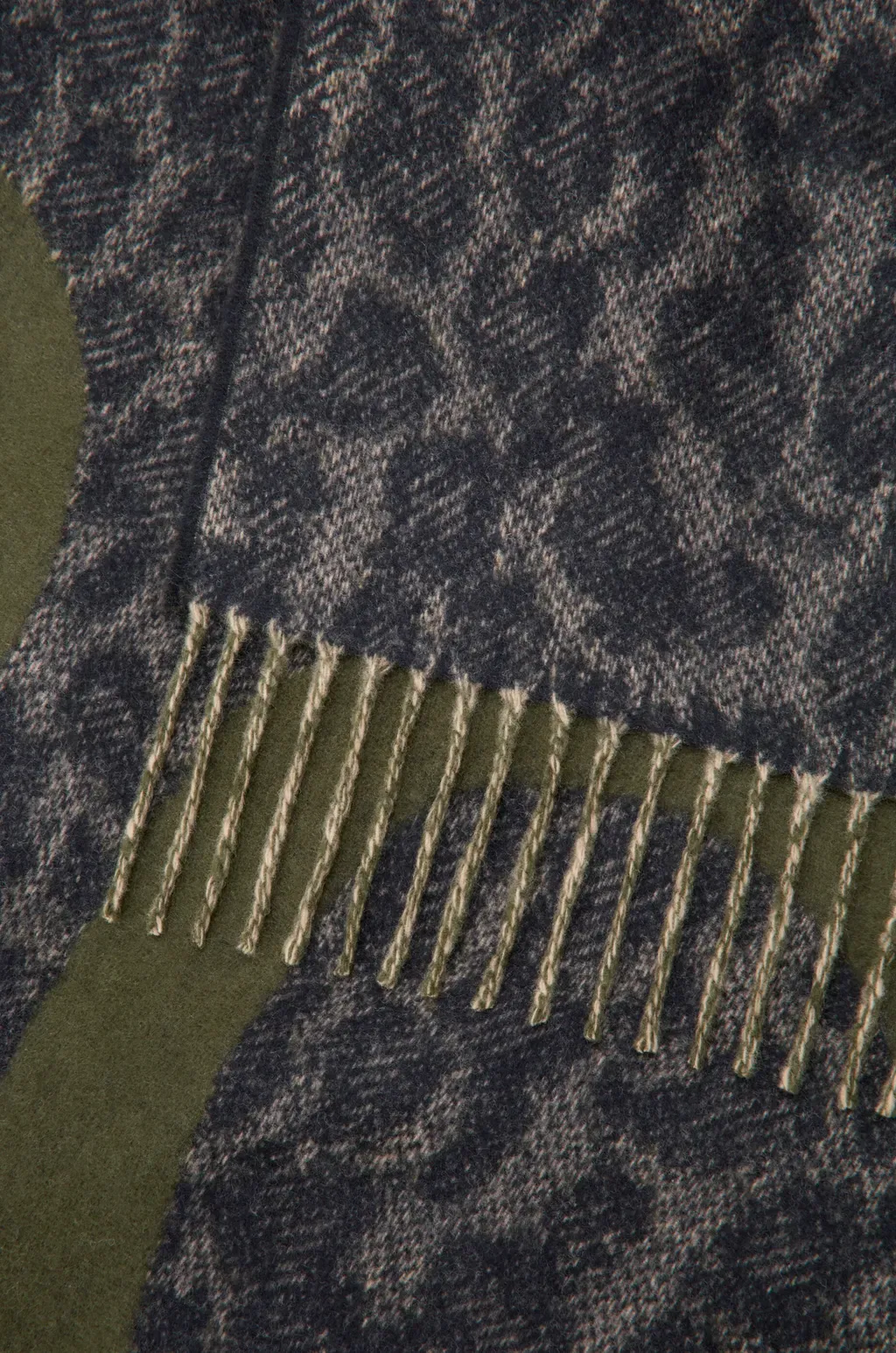 Blanket In Wool And Cashmere
