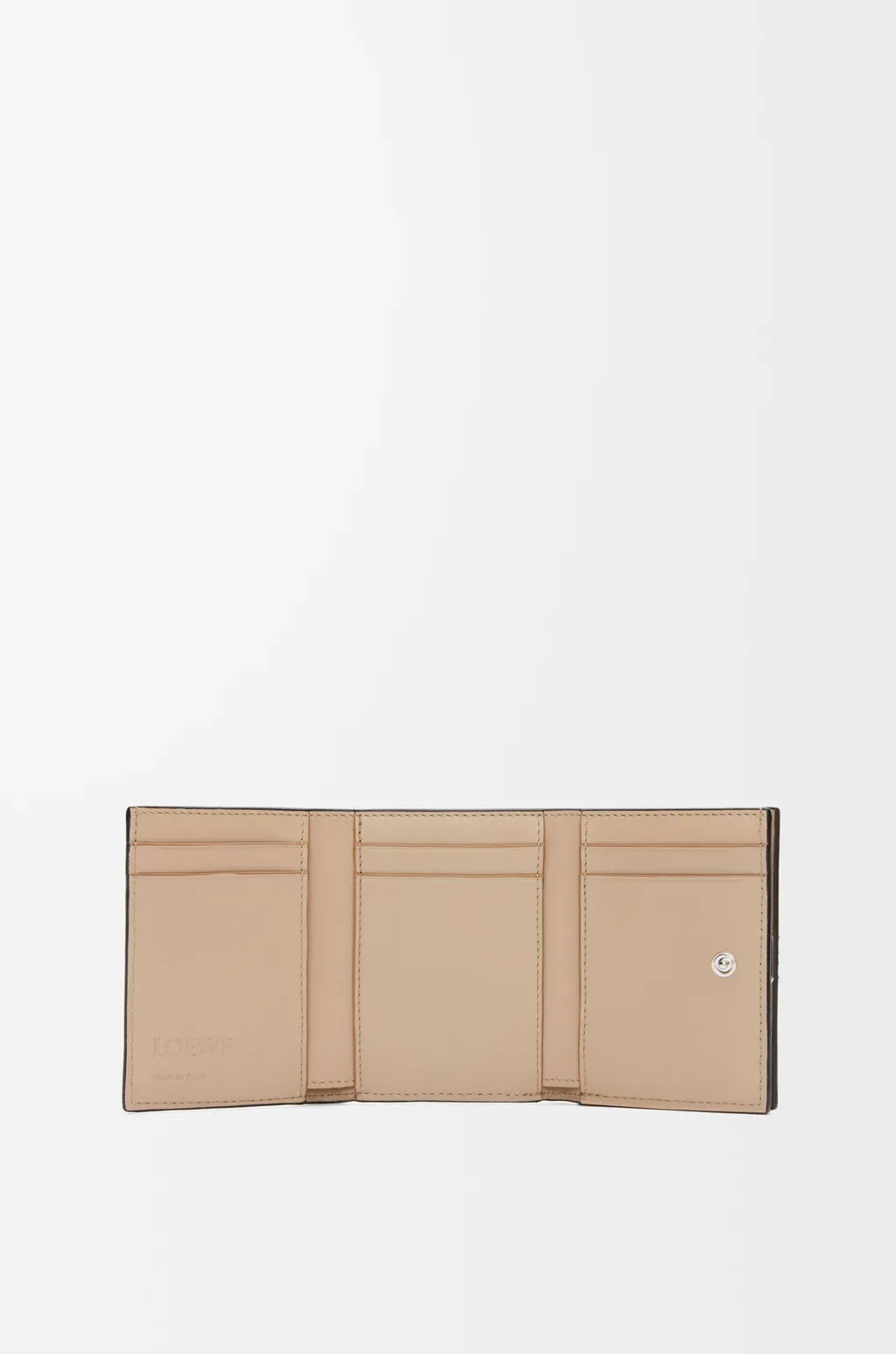 Anagram Trifold Wallet In Pebble Grained Calfskin