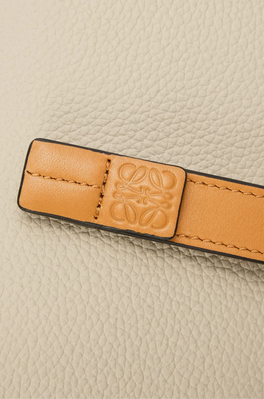 Compact Zip Wallet In Soft Grained Calfskin
