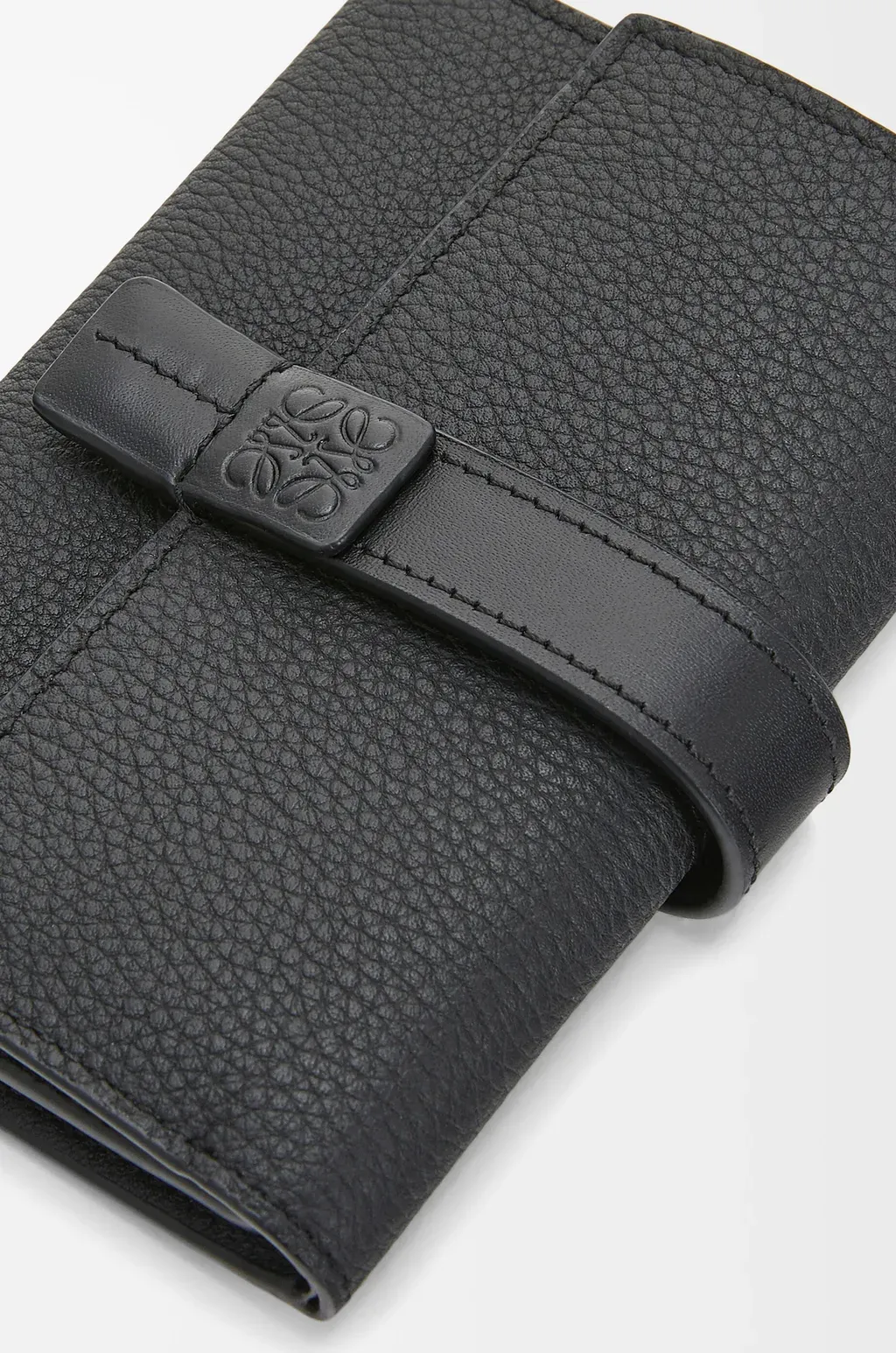 Small Vertical Wallet In Soft Grained Calfskin