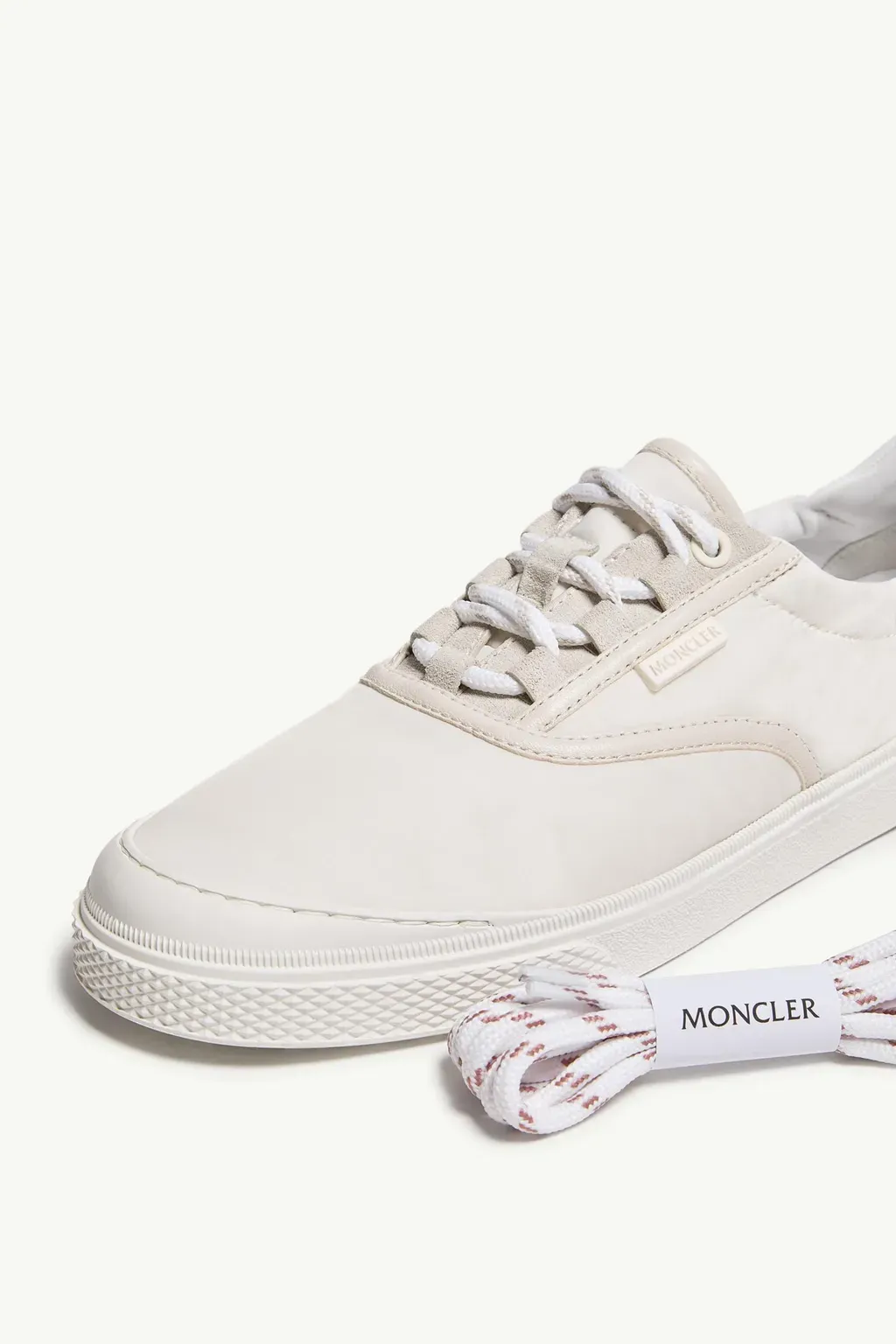 Vera Leisure Nylon Sneakers