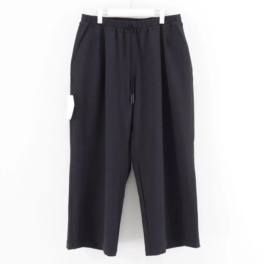 Wide Two Tuck Baggy Pants