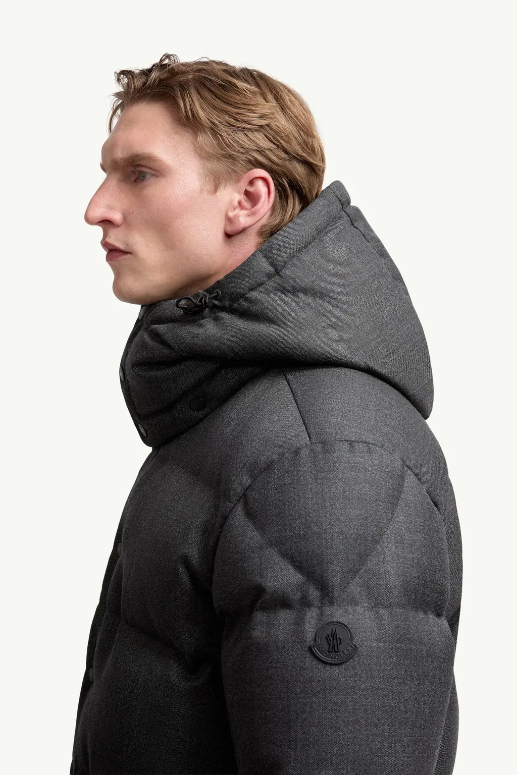 Eawy Hooded Wool Short Down Jacket