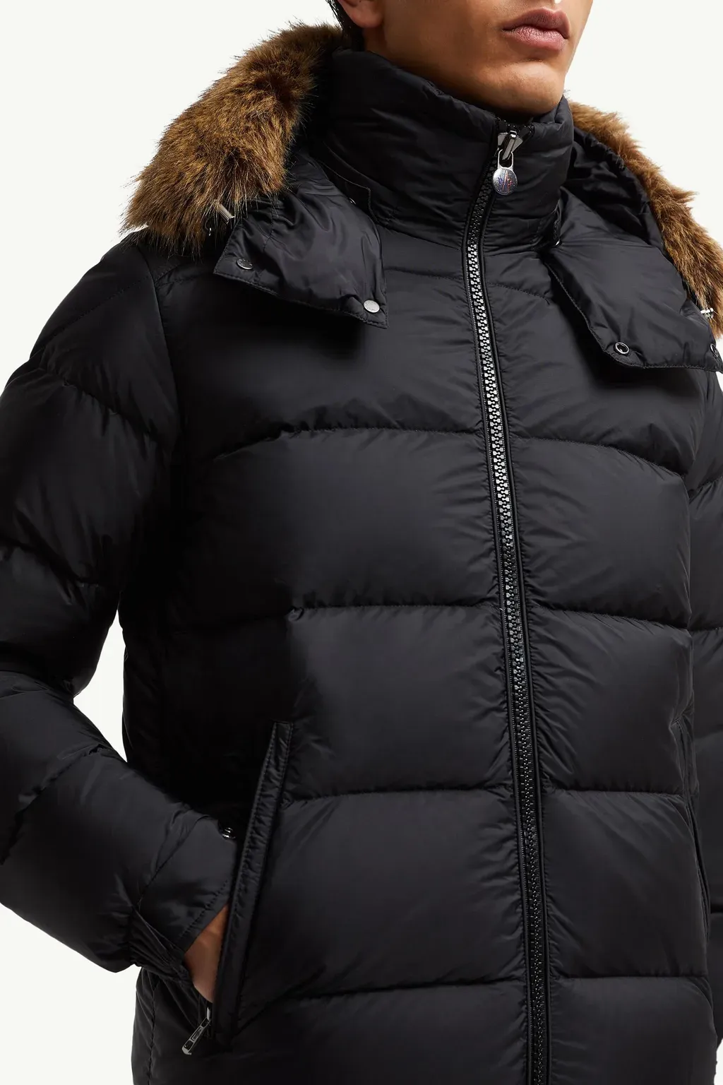 Mayaf Hooded Short Down Jacket