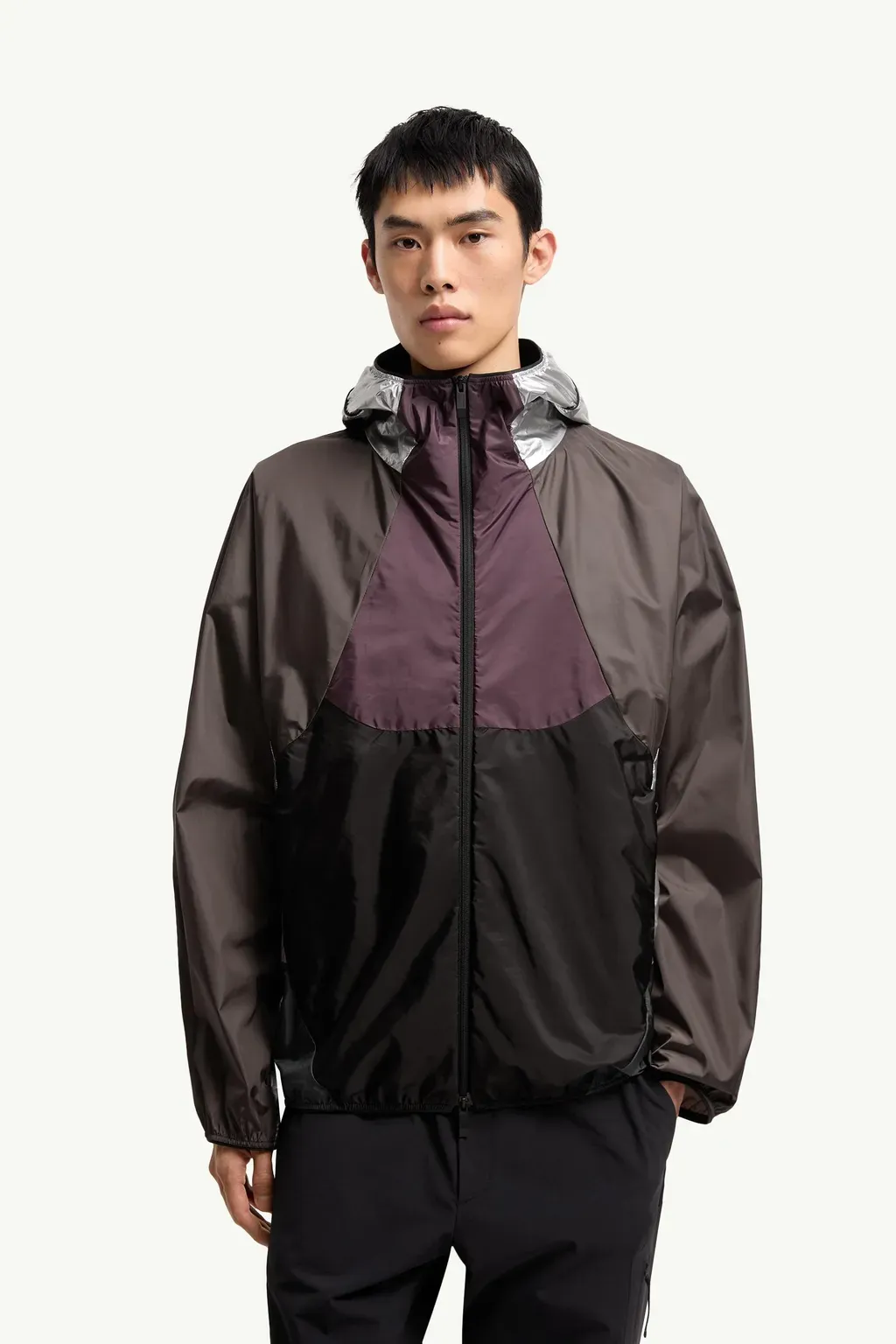 Sormiou Packable Hooded Windbreaker