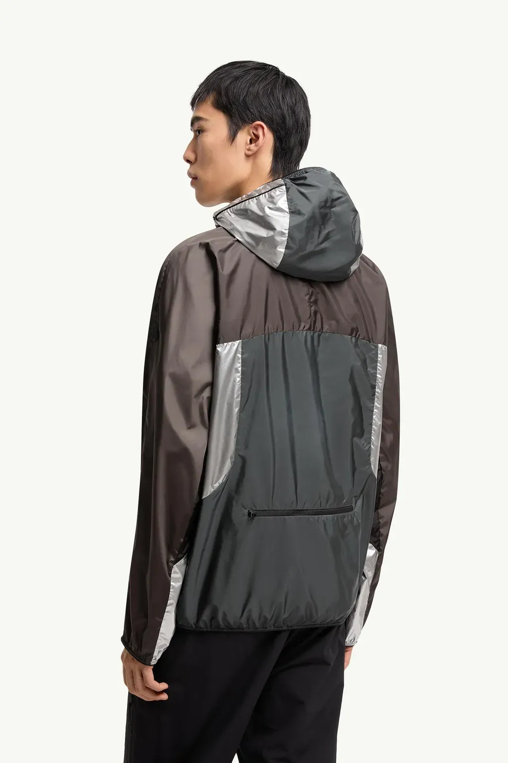Sormiou Packable Hooded Windbreaker